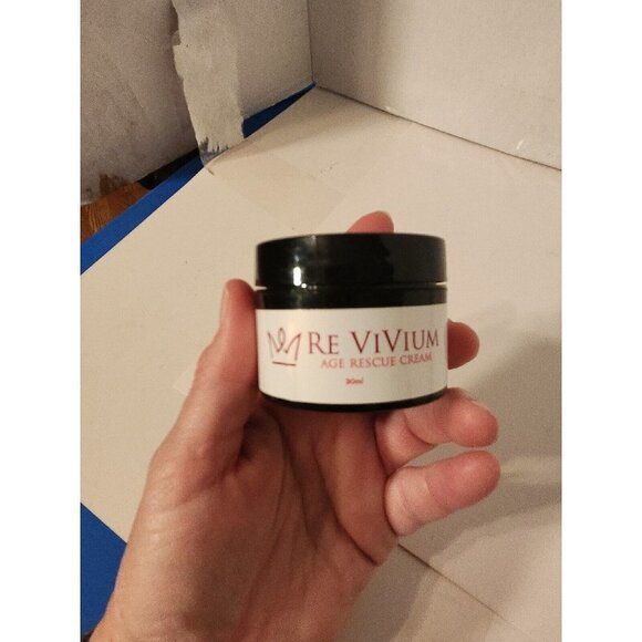 NEW & SEALED - RE VIVIUM REVIVIUM Age Rescue Cream - 1 oz.   EXP.  1/24 New - Picture 1 of 3